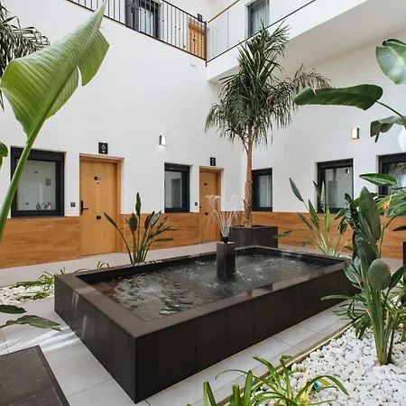 Guadalupe 15 By Magno Apartments Siviglia Esterno foto